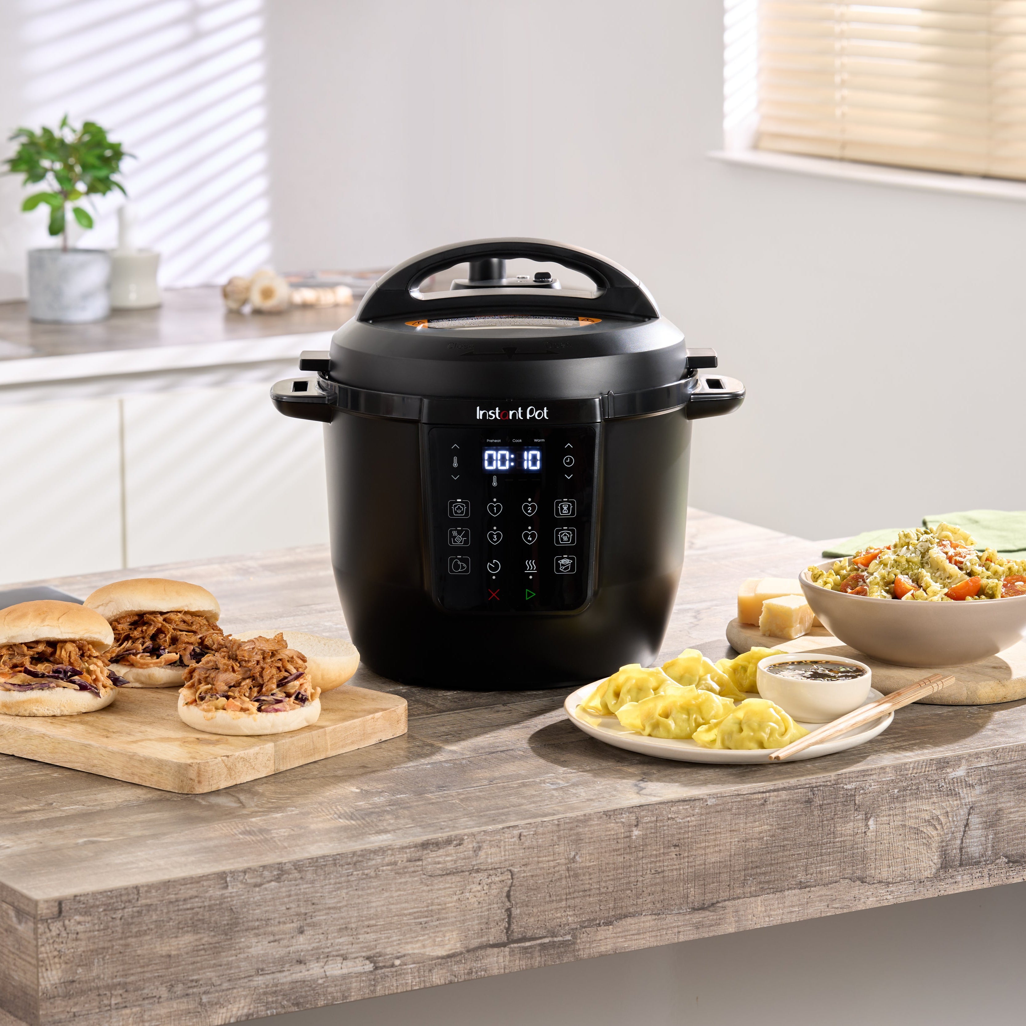 Instant Pot RIO マルチクッカー電気調理器具5.7L 圧力鍋 Instant Pot RIO マルチクッカー電気調理器具5.7L 圧力鍋
